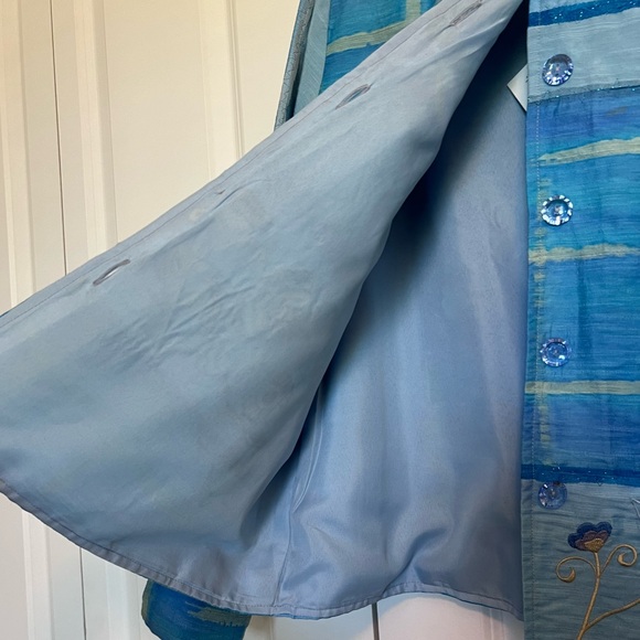 Vintage Indigo Moon light blue and light purple embroidered floral jacket - Picture 10 of 11